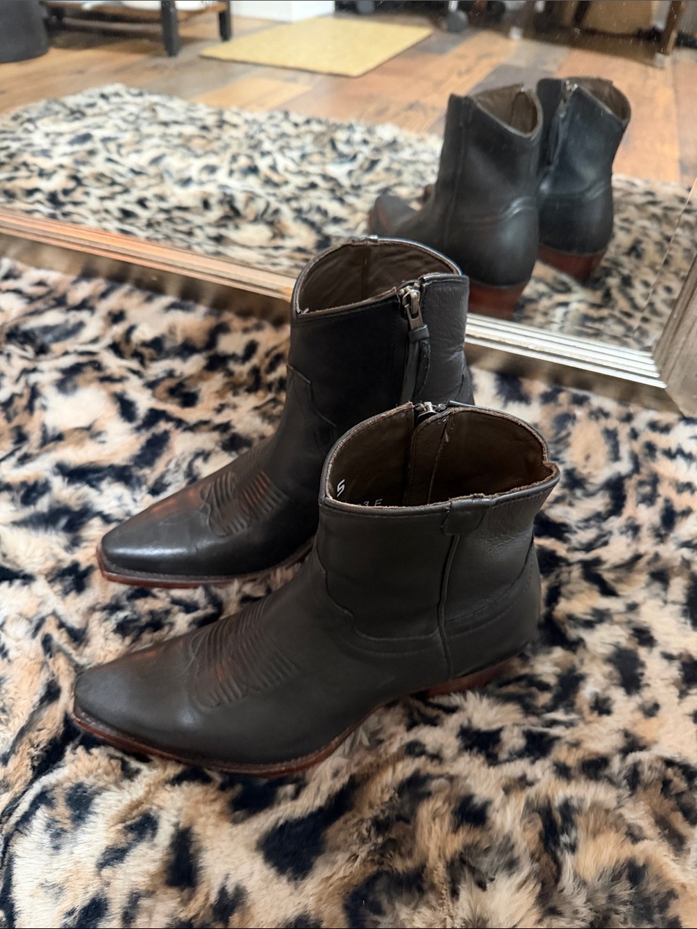 Tecovas Black Leather Short Western Zip Boots Size 7